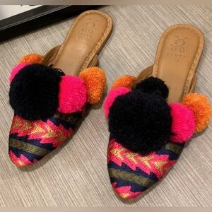 Figue Arrow Iris Slide mules with Pom Pom accents Size 6 NWOB